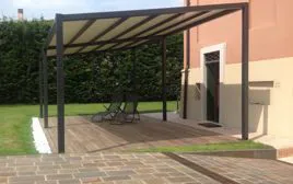 Pergole con copertura fissa